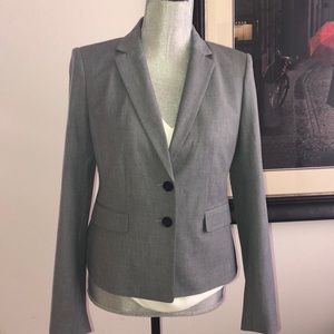 Ann Taylor blazer size 4